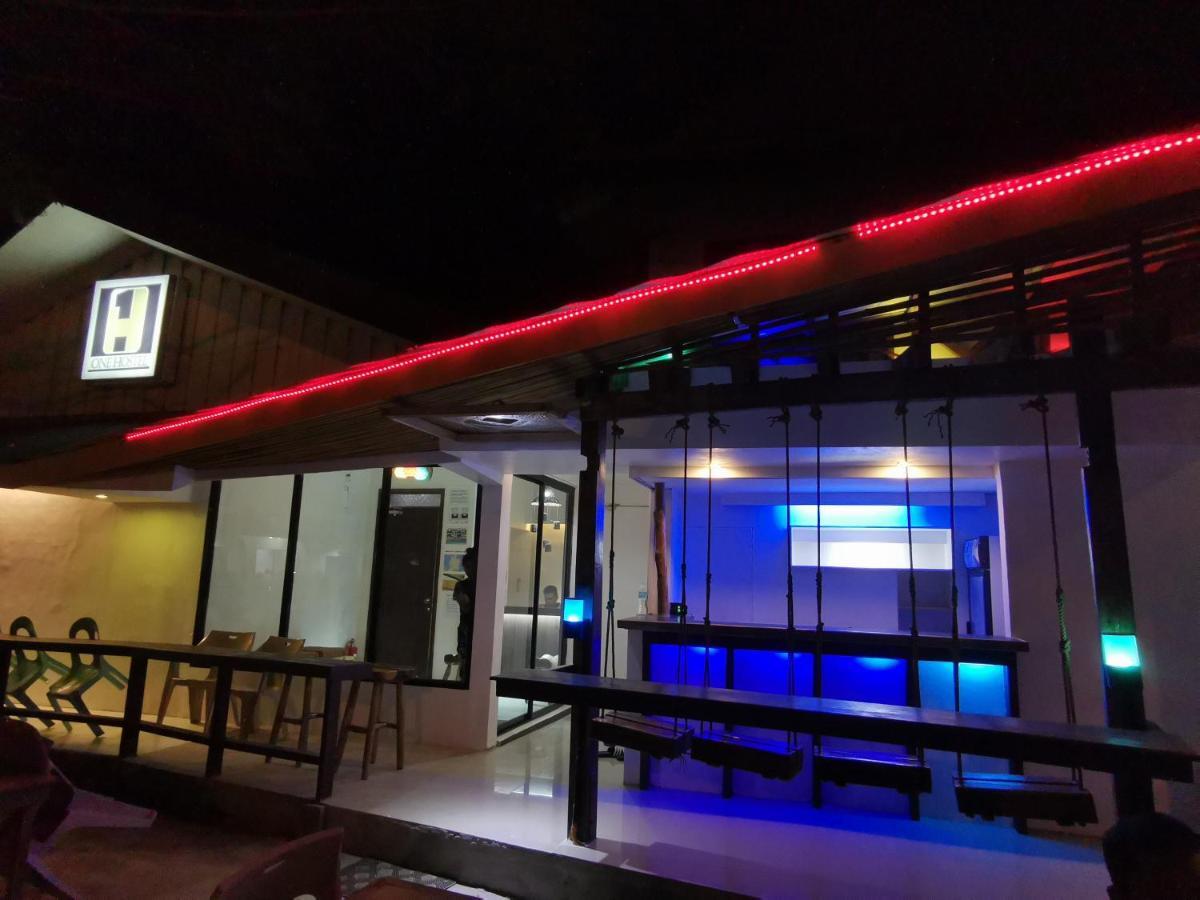 One Hostel - El Nido Exterior photo